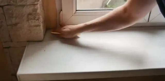 Czym pomalować parapet, aby uzyskać trwały i estetyczny efekt?