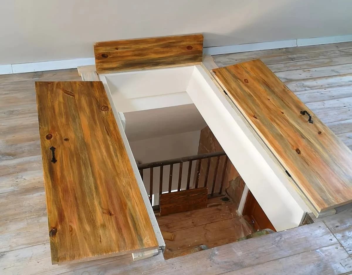 Jak skutecznie ocieplić właz na strych i zapobiec utracie ciepła w domu