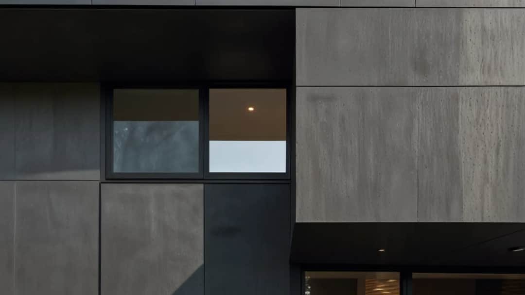 Podbitka antracytowa – Wybór, montaż i estetyka w aranżacji elewacji domu