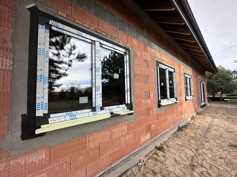 Ciepłe parapety czy warto je montować, aby zaoszczędzić na ogrzewaniu?